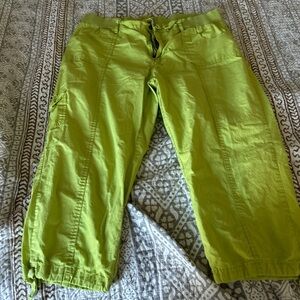 Weekenders Bright Lime Green Casual Crop Pants